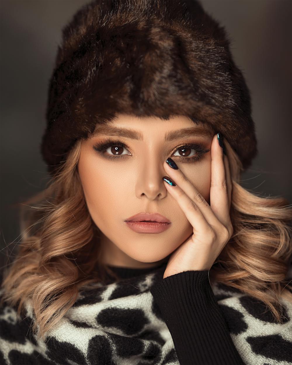 Soft glam makeup finish